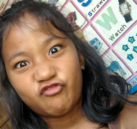 pinay batang bata nag finger